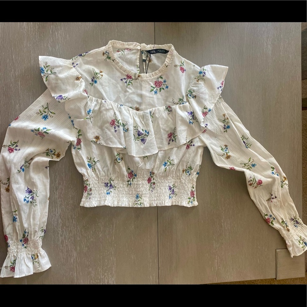 Long sleeve floral top